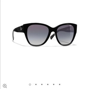 🖤$450. Chanel Current style Large Black Rounded Cat Eye. RX Lenses inserted.